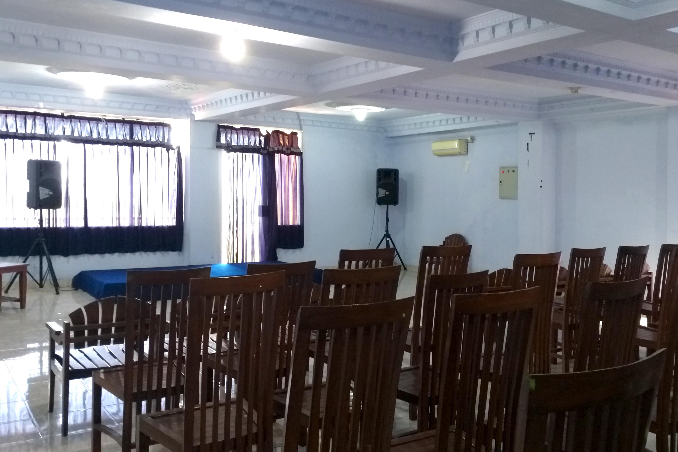 Oyo 586 Hotel Wijaya Kalasan Esterno foto