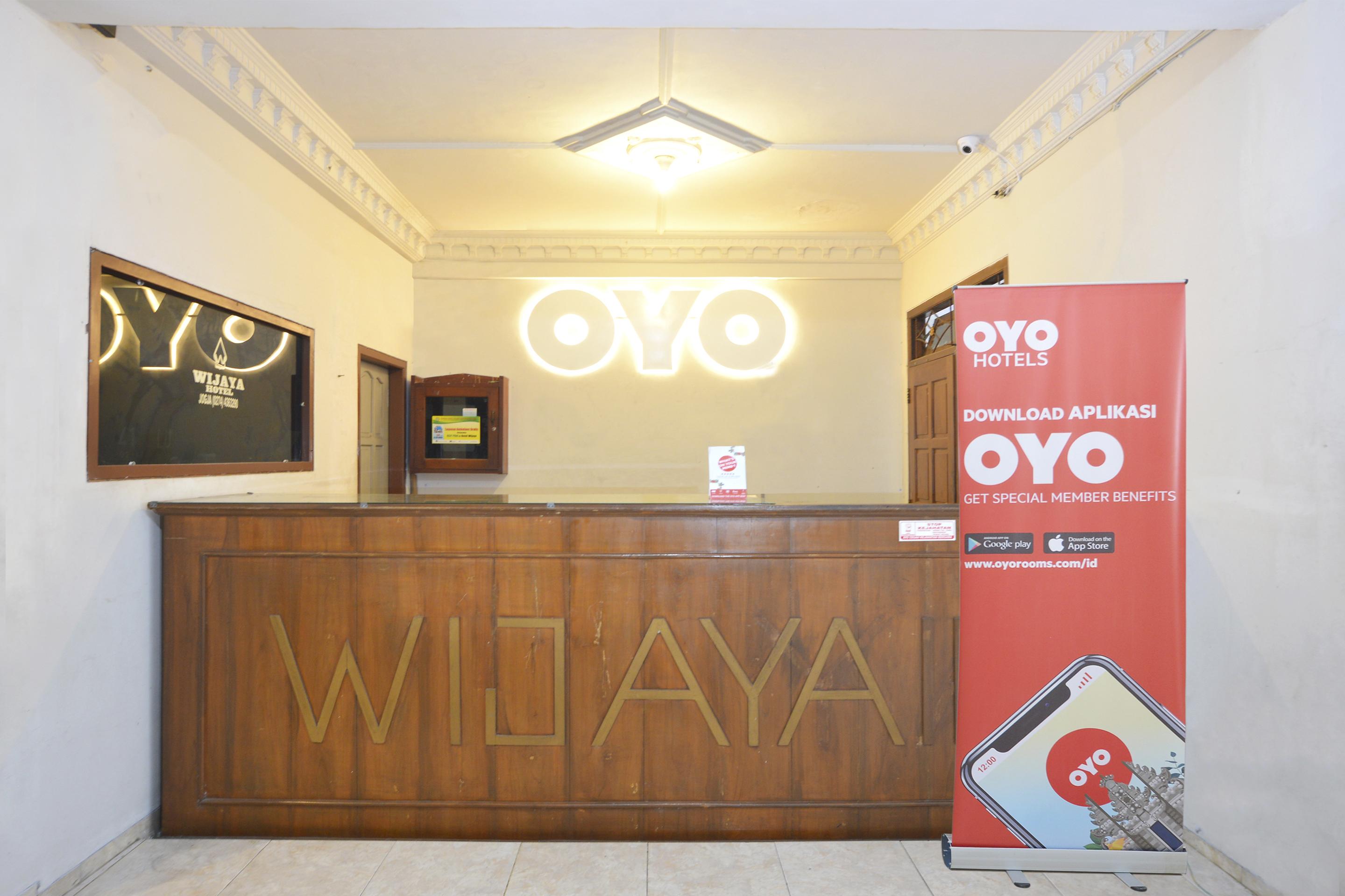 Oyo 586 Hotel Wijaya Kalasan Esterno foto