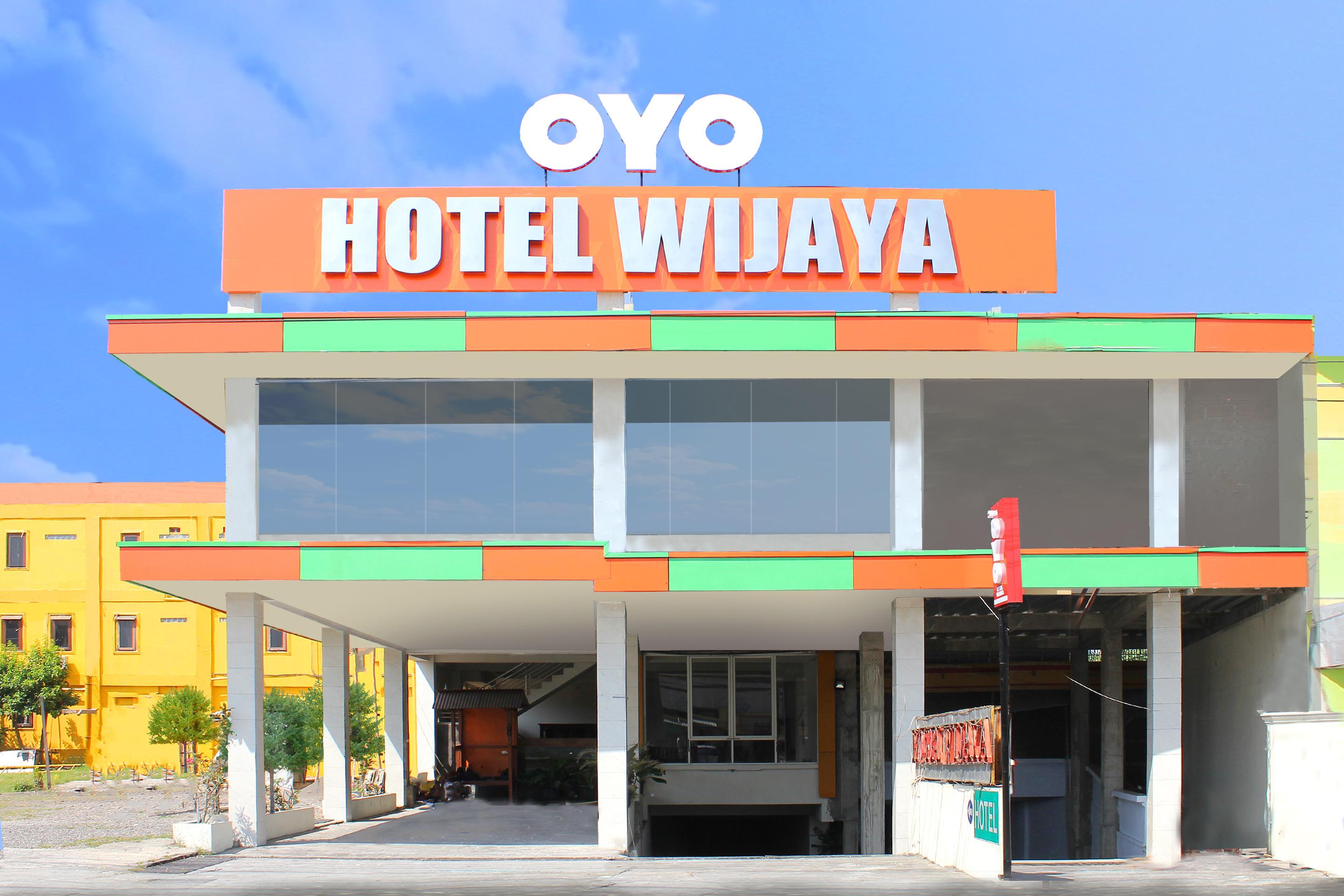 Oyo 586 Hotel Wijaya Kalasan Esterno foto