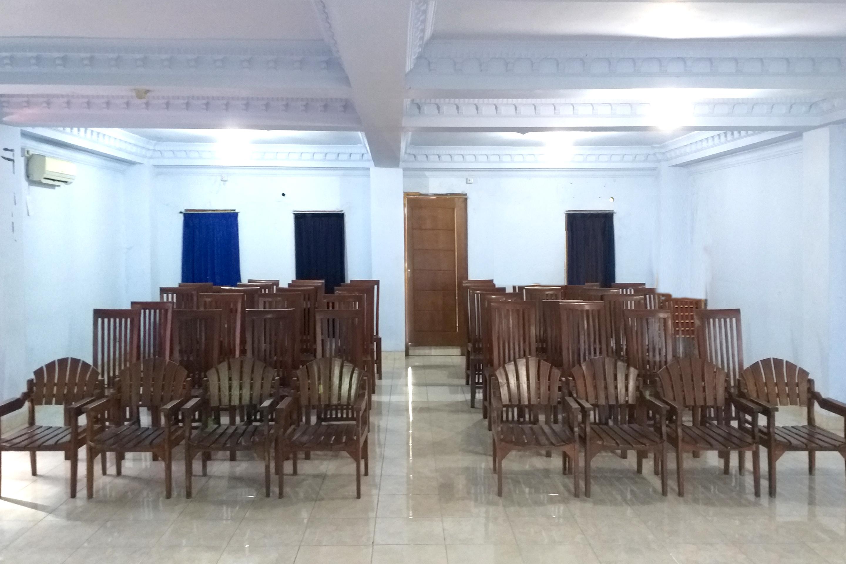 Oyo 586 Hotel Wijaya Kalasan Esterno foto